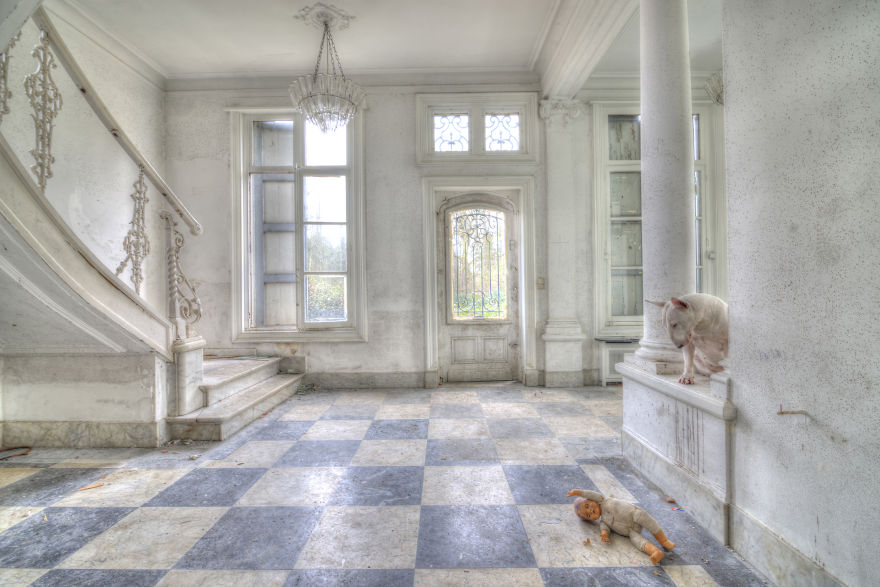 me-and-my-dog-explore-abandoned-places-across-europe-13__880