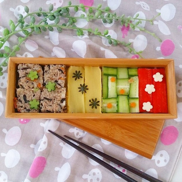 mosaic-sushi-01